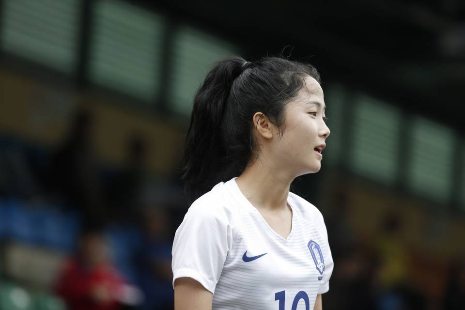 84间房主播跳舞 子弹玫瑰